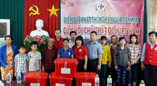 Vietnam Red Cross grants aid to flood victims in Lam Dong and Dong Nai provinces