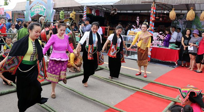 Festival introduces northwestern region’s ethnic culture