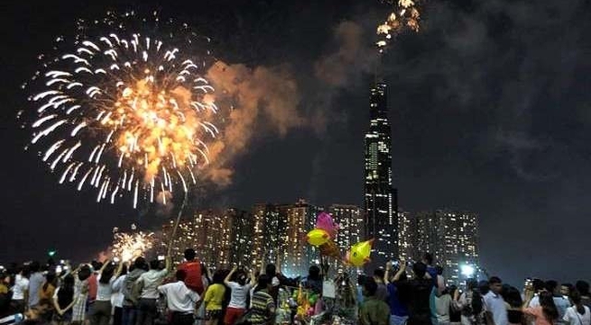 Fireworks to celebrate the 44th Reunification Day
