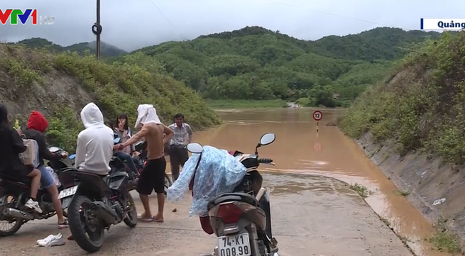 Tropical depression enters mainland bringing warnings of rain and flood