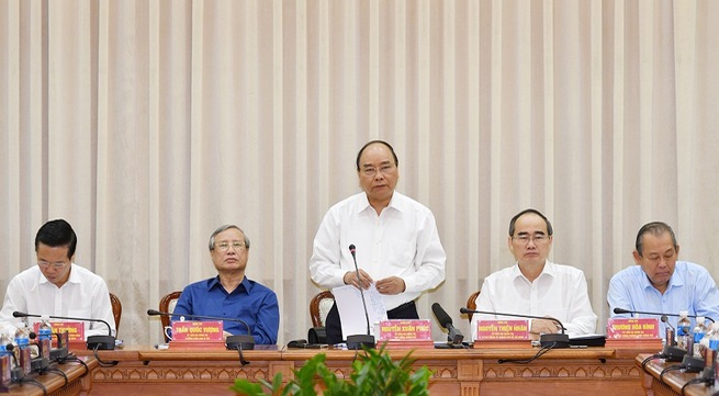 PM chairs review of pilot mechanisms for Ho Chi Minh City