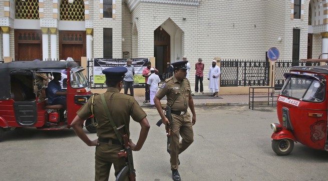 Sri Lankan authorities warn of possible terrorist attacks