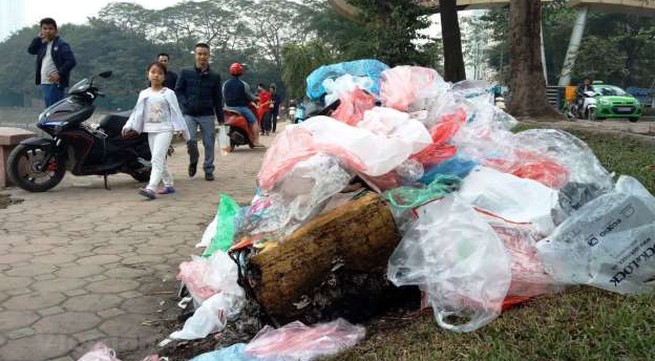 Enterprises’ social responsibility in limiting plastic waste