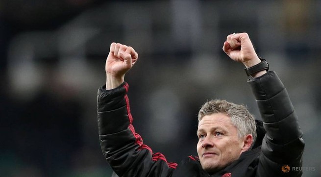 Solskjaer matches Busby as reborn United march on