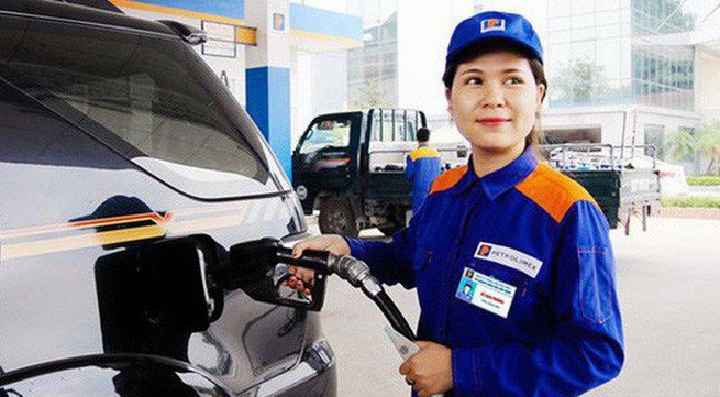 Petrol prices remain unchanged ahead of Tết holidays