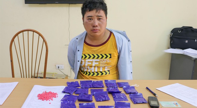 VN, Laos police bust meth gangs, seize 110,000 pills