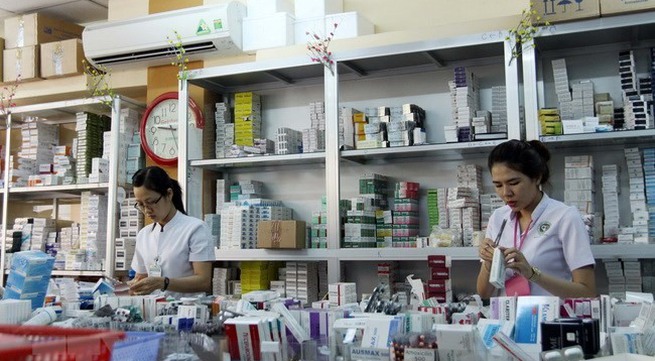 Thousands of drugstores in HCM City could be suspended