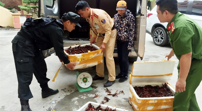 Deputy Prime Minister asks for investigation on red-claw crayfish
