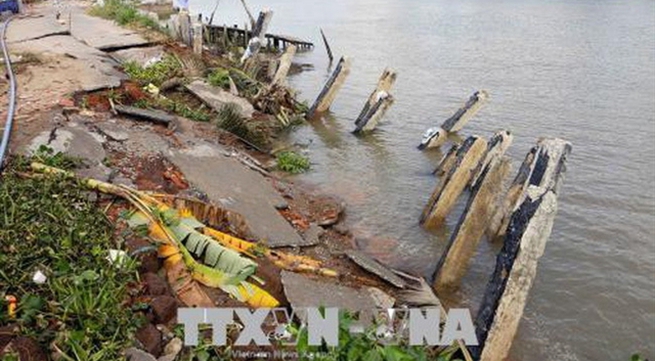 Mekong Delta suffers from coastal erosion, landslides