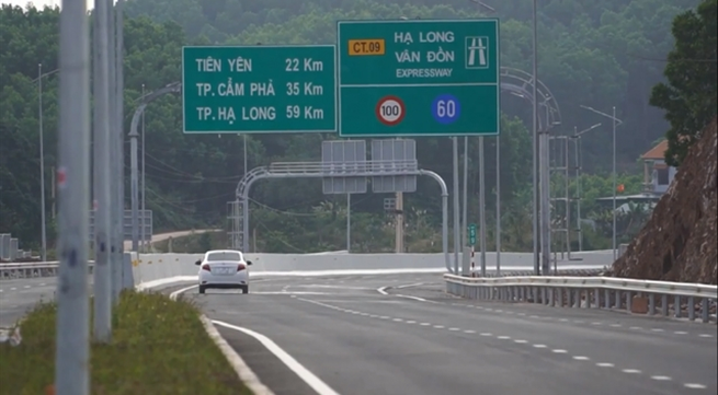 Quảng Ninh completes site clearance for Vần Đồn-Móng Cái Expressway