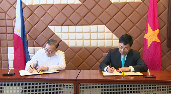 Vietnam, Philippines discuss ways to deepen, broaden strategic partnership