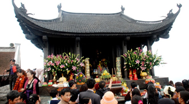 Quang Ninh vibrant with Yen Tu spring festival