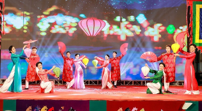 Spring Festival greets upcoming Lunar New Year
