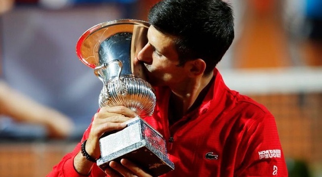 Djokovic wins fifth Italian Open to make Masters history