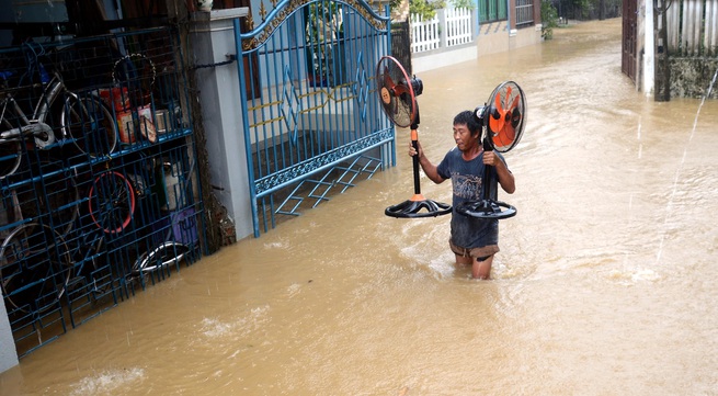 36 dead, 12 missing in central Vietnam floods