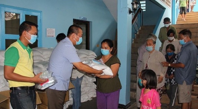 Further COVID-19 relief aid offered to people of Vietnamese origin in Cambodia
