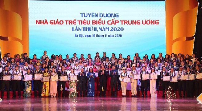 Various activities held to mark Vietnamese Teachers' Day