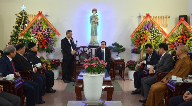 VFF leader pays visit to Nam Dinh’s Bui Chu diocese ahead of Christmas