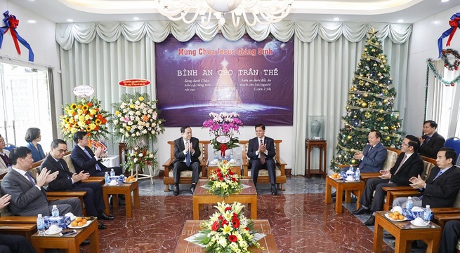Front leader extends Christmas greetings to Evangelical Church of Vietnam (North)