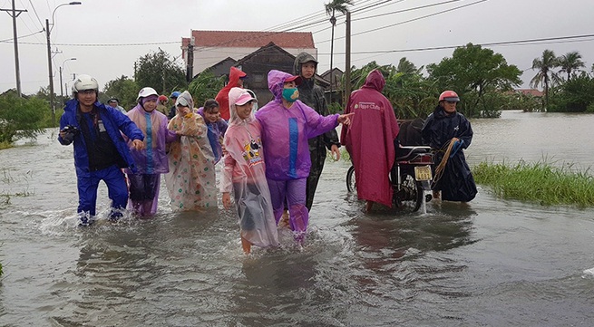 Tropical storm Etau kills two as Vietnam prepares for Typhoon Vamco