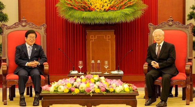 Top leader receives visiting speaker of ROK’s parliament