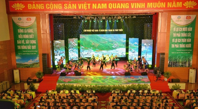 Vietnam’s forestry sector celebrates 75th anniversary