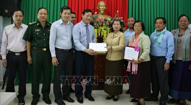 Cambodian Deputy PM provides aid to central region