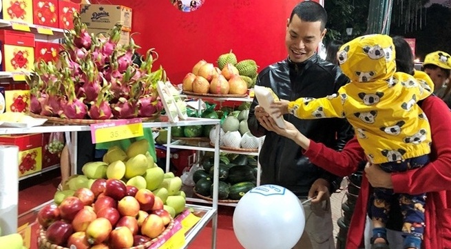 Hanoi opens trade fair to serve Tet demand