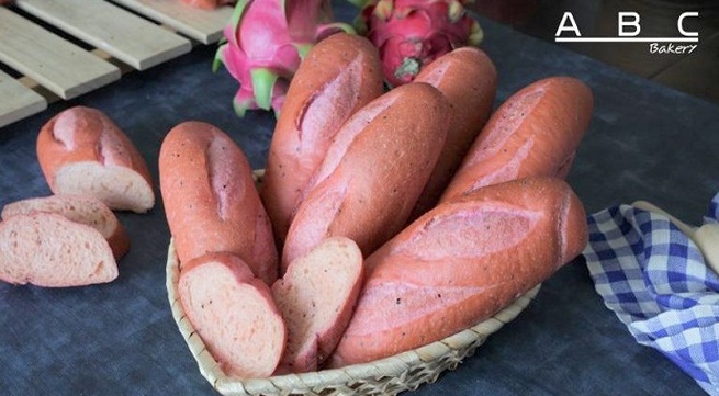 Dragon fruit bread: An instant hit in Vietnam’s bakery market
