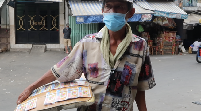 HCMC proposes support lottery ticket sellers affected by pandemic