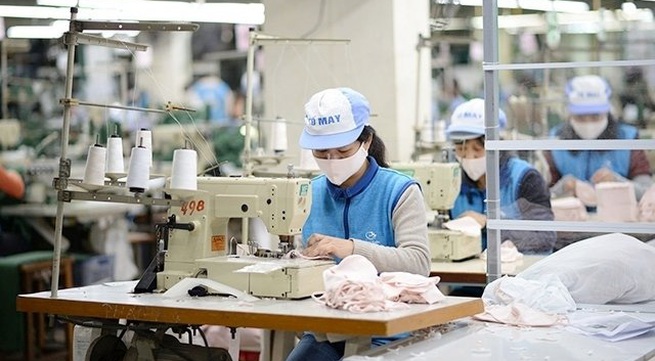IMF sees Vietnam’s growth recovering to 7% in 2021: Reuters