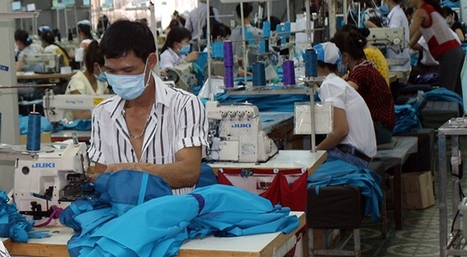 Vietnam strives to boost exports as COVID-19 continues to strike