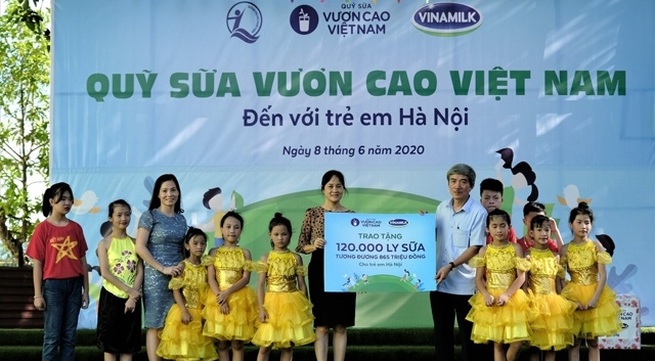 Over 1,300 children in Hanoi benefit from 'Stand Tall Vietnam' Milk Fund