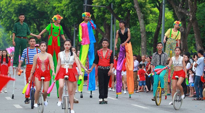 Hanoi promotes destinations to attract visitors
