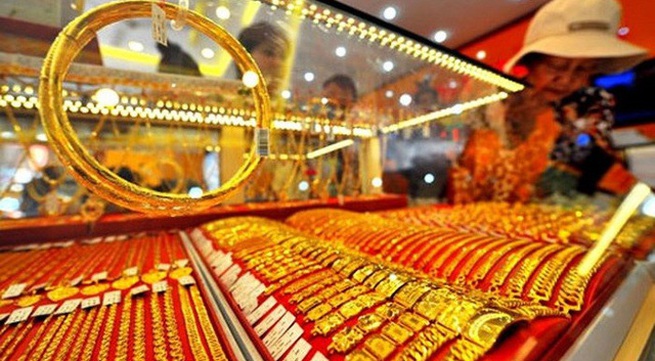 Gold hits nine-year high at VND51 million per tael