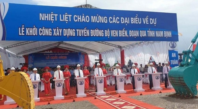 Work starts on VND2.6 trillion coastal road through Nam Dinh