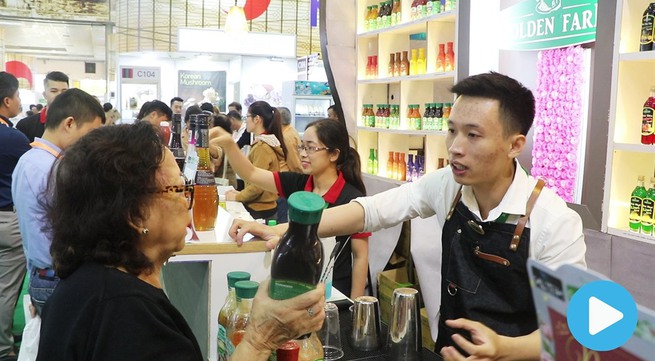Int’l food, beverage expo takes place in Hà Nội