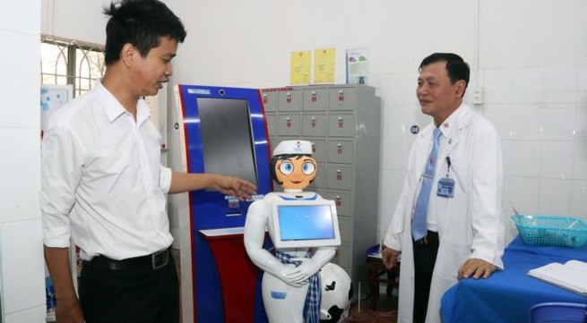 HCM City hospital introduces a nurse robot to help patients