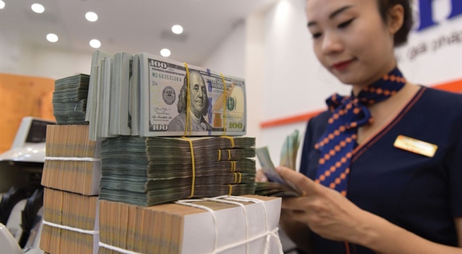 Bank liquidity abundant ahead of Tết