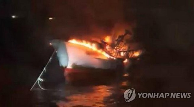 Five Vietnamese missing in fishing boat fire off Jeju Island