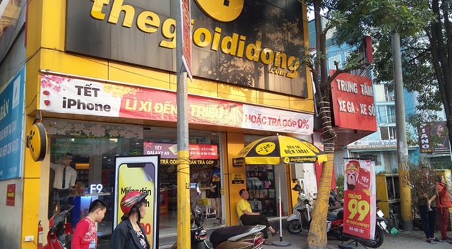 Vietnamese mobile phone companies unable to compete with foreign giants