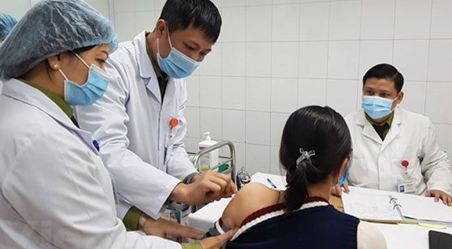 Vietnam tests COVID-19 vaccine with highest dosage on three people