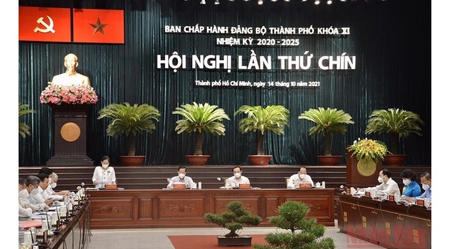 Ho Chi Minh City Party Committee convenes ninth meeting
