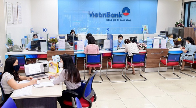 Banks reduce loan interest by over VND12.2 trillion for pandemic affected clients