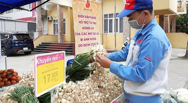 Locales and units work to help Hai Duong consume farm produce