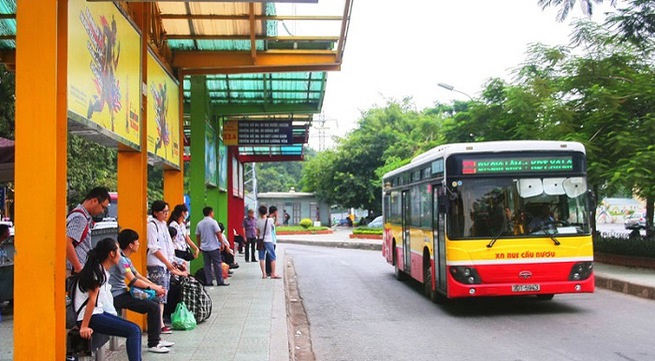 Hanoi eases social distancing rules on public transport from March 8