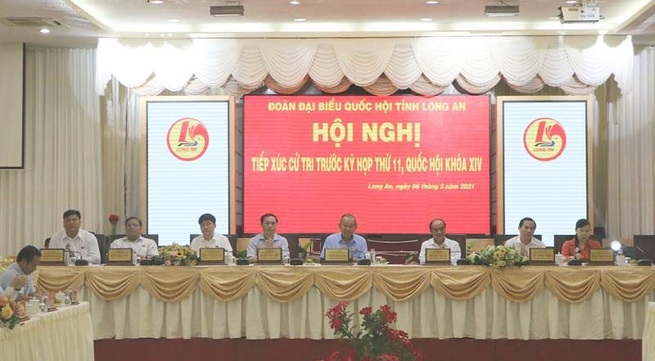 Deputy PM Truong Hoa Binh meets with Long An voters