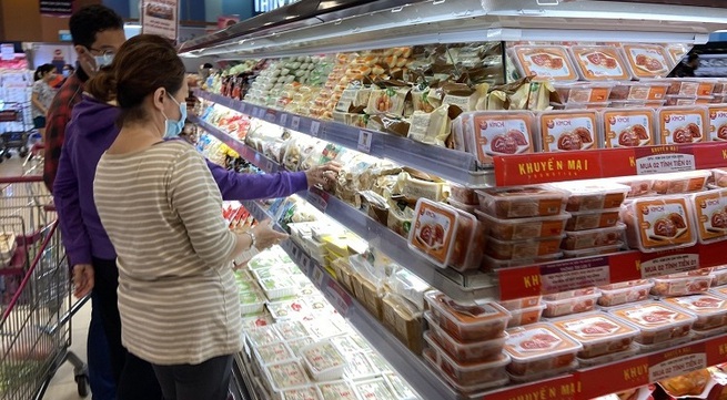 Ho Chi Minh City works to ensure adequate supply of goods amid social distancing