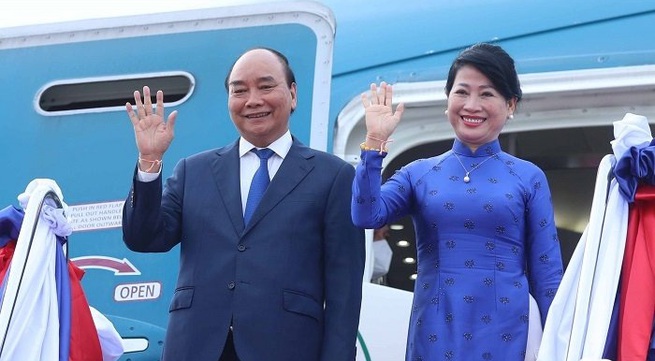 President Nguyen Xuan Phuc concludes Laos visit