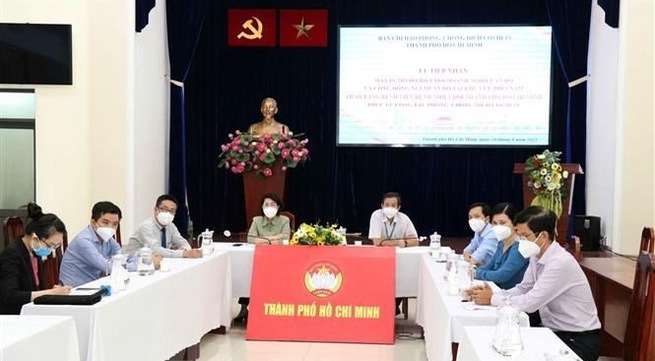 Indian community presents medical equipment to aid Ho Chi Minh City’s COVID-19 fight